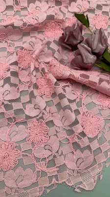 Wzornictwo z liściastego różowego pladu Trwałe i eleganckie Luksusowe dziane Wzornictwo z tkaniny koronkowej Tkanina ślubna Urodziny Przypadki Sequin Plaid Perled Tkanina