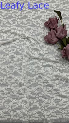 Biała sznurkowana koronka do eleganckich kwiatowych wzorów 100% poliester do szat i romantycznych sukni