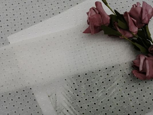 Sakura Cherry Blossom Thread Biała haftowana tkanina z oczkami