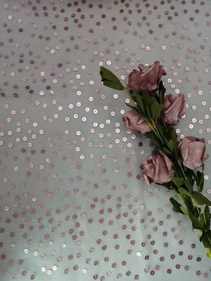 Różowy przezroczysty cekinowy haftowany materiał Organza Tiul do odzieży